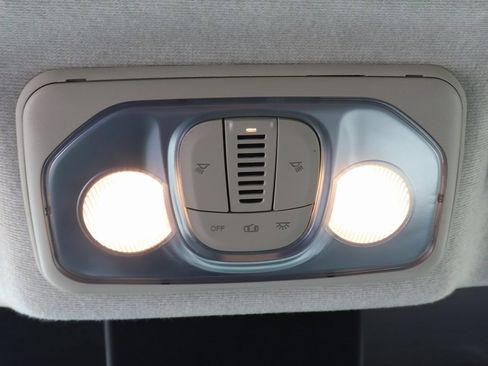 Used 2025 RAM ProMaster 3500 w/ Convenience Group image 26