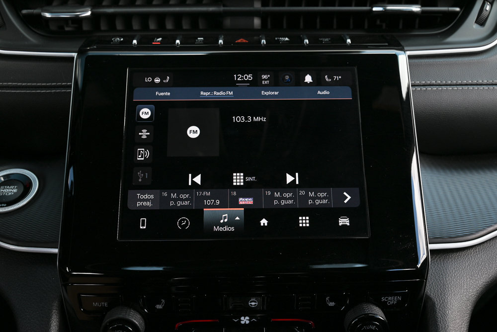Used 2023 Jeep Grand Cherokee Altitude RWD image 18