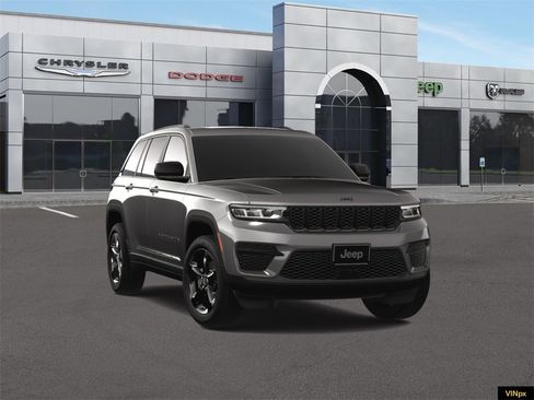 New 2025 Jeep Grand Cherokee Altitude image 16