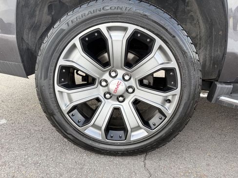 Used 2016 GMC Yukon SLT w/ Open Road Package image 17