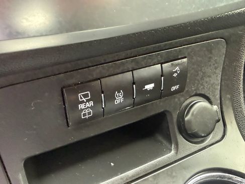 Used 2013 GMC Acadia SLE AWD/4WD image 22