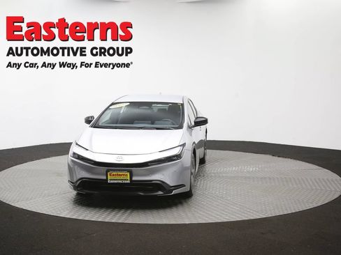 Used 2025 Toyota Prius LE FWD image 51