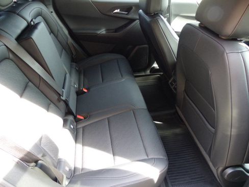 Used 2026 Chevrolet Equinox LT w/ Convenience Package II image 33