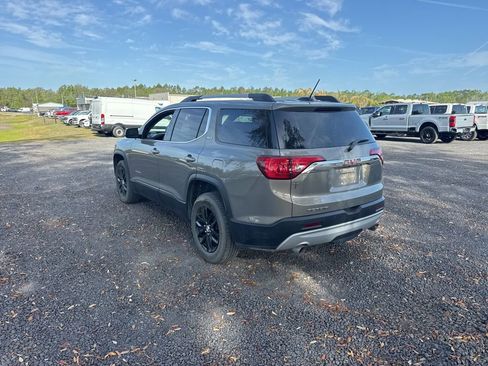 Used 2019 GMC Acadia SLT image 3