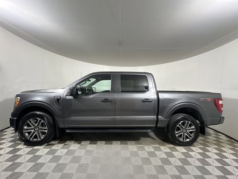 Certified 2022 Ford F150 XL w/ STX Appearance Package AWD/4WD image 4
