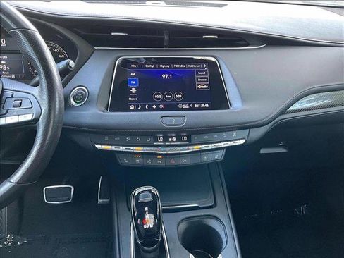 Used 2022 Cadillac XT4 Sport w/ Comfort Package AWD/4WD image 8
