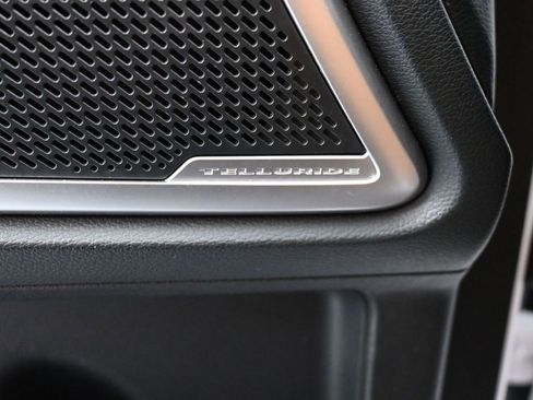 Used 2025 Kia Telluride S AWD/4WD image 26