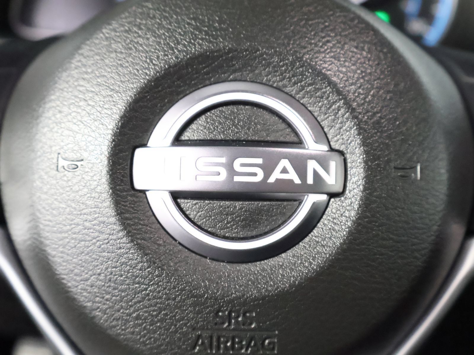 Used 2025 Nissan Leaf S FWD image 30