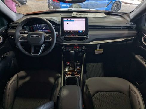 New 2026 Jeep Compass Trailhawk w/ Sun, Sound & Navigation Group AWD/4WD image 15
