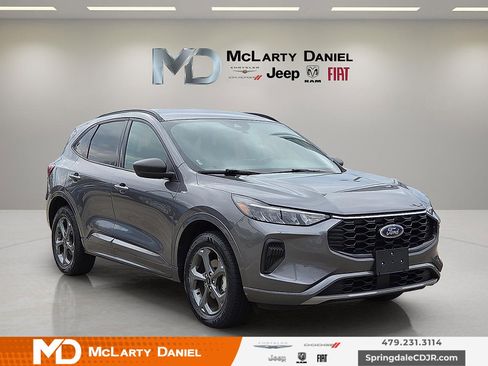 Used 2024 Ford Escape ST-Line image 1