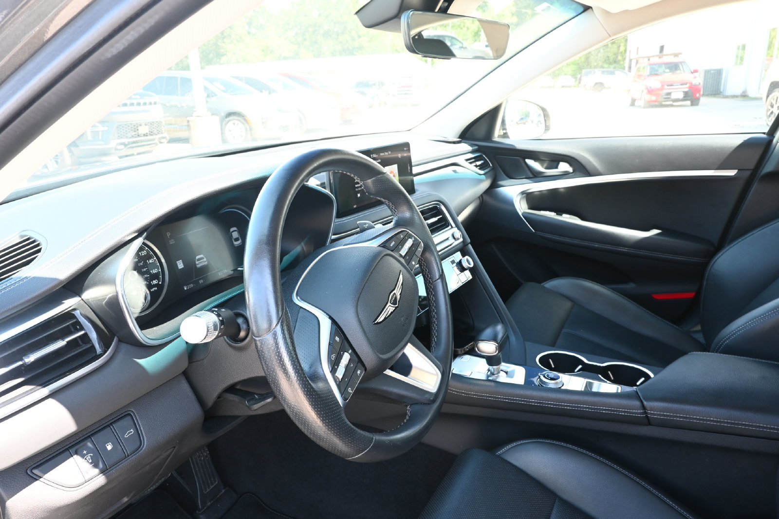 Used 2025 Genesis G70 2.5T RWD image 11