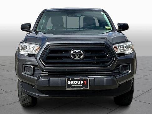 Used 2020 Toyota Tacoma SR w/ SX Package image 4