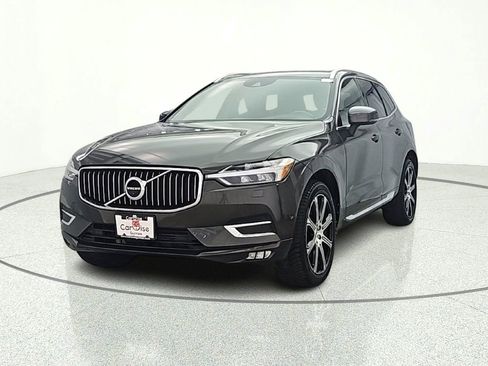 Used 2018 Volvo XC60 T6 Inscription w/ Luxury Seat Package AWD/4WD image 2