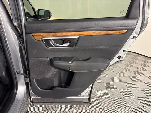 Used 2018 Honda CR-V EX image 40