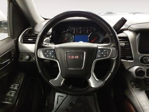 Used 2019 GMC Yukon XL SLT AWD/4WD image 12