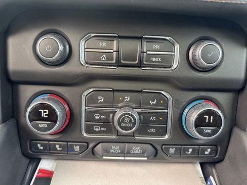 Used 2024 Chevrolet Tahoe High Country w/ Premium Package AWD/4WD image 14