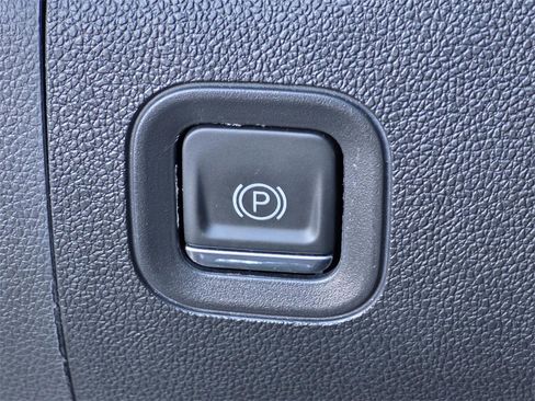 Used 2021 GMC Sierra 1500 AT4 w/ AT4 Value Package image 27