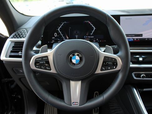 Used 2025 BMW X6 xDrive40i image 13