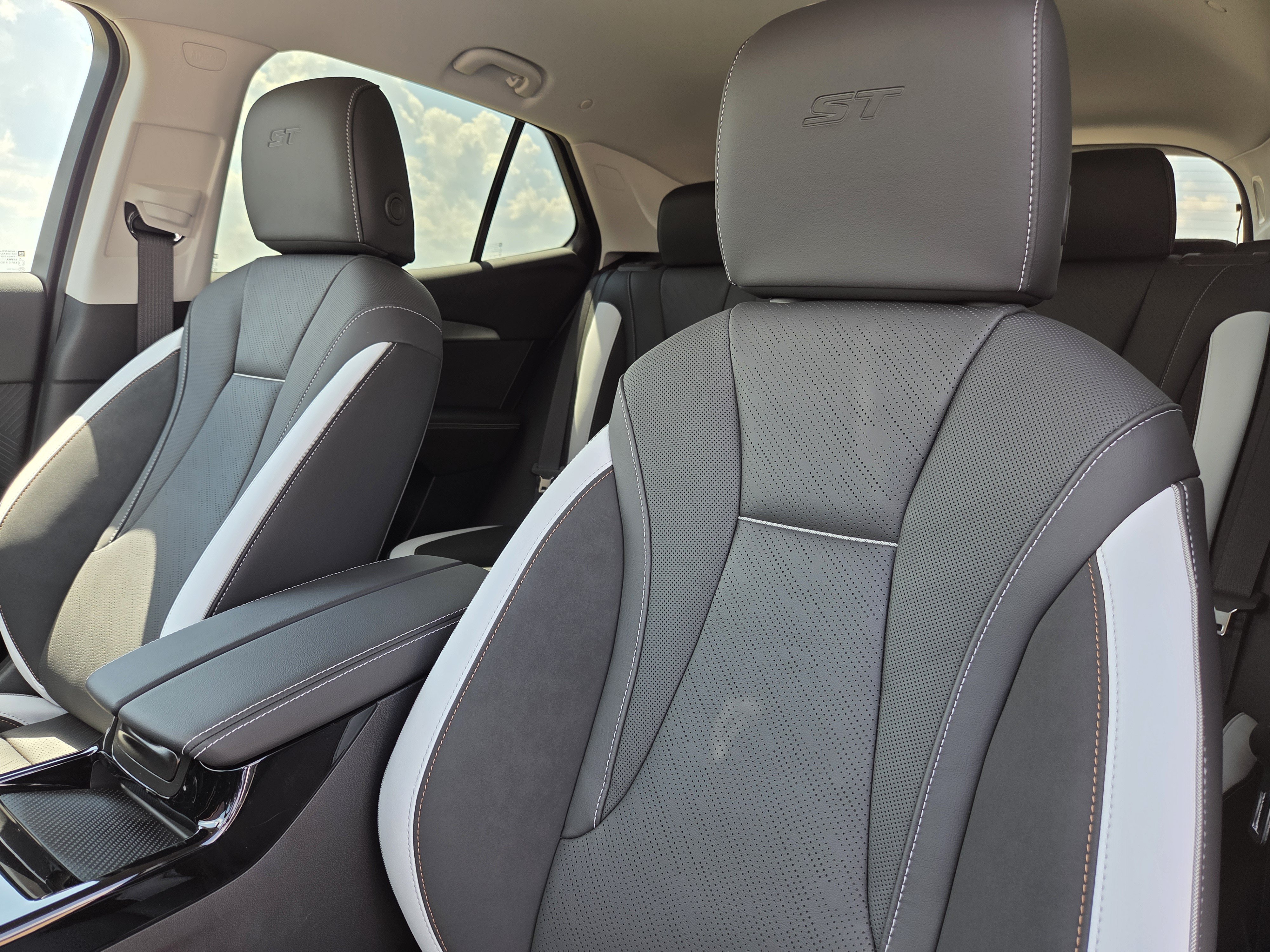 New 2026 Buick Envision Sport Touring AWD/4WD image 22