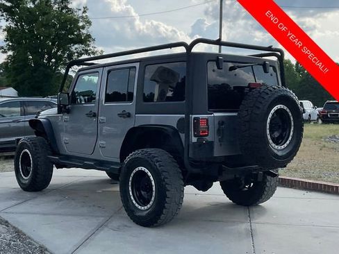 Used 2014 Jeep Wrangler Unlimited Sahara image 5