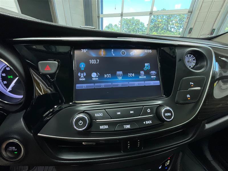 Used 2020 Buick Envision Essence AWD/4WD image 17