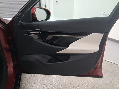 New 2026 BMW 530i xDrive w/ M Sport Package image 30