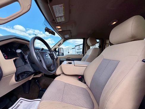 Used 2014 Ford F250 XLT w/ Snow Plow Prep Package image 10