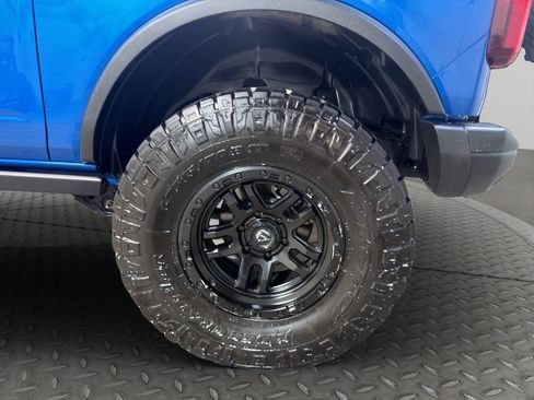 Used 2021 Ford Bronco Black Diamond AWD/4WD image 24
