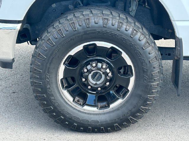 Used 2025 Ford F350 Lariat w/ Tremor Off-Road Package AWD/4WD image 13