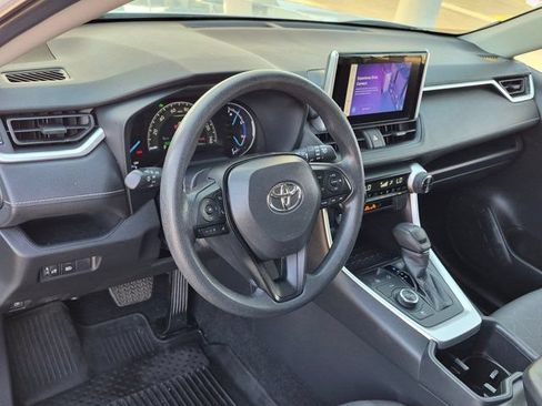 Certified 2025 Toyota RAV4 XLE AWD/4WD image 17