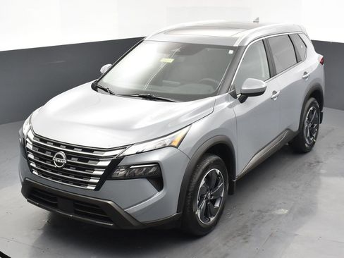 New 2026 Nissan Rogue SV w/ SV Premium Package image 27