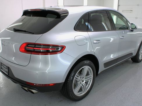 Used 2017 Porsche Macan S image 10