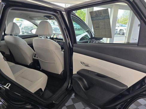 Used 2025 Hyundai Tucson SEL AWD/4WD image 39