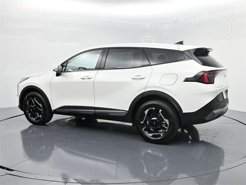 New 2026 Kia Sportage S image 5