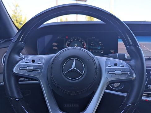 Used 2020 Mercedes-Benz S 560 Sedan image 22