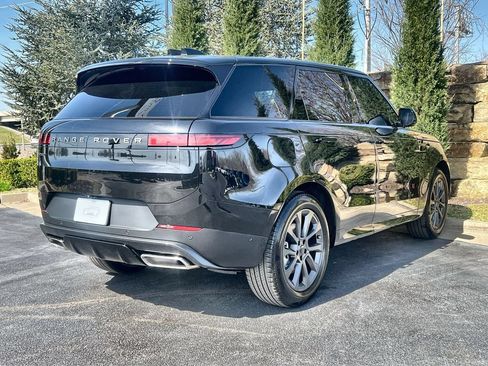 Used 2026 Land Rover Range Rover Sport SE AWD/4WD image 5