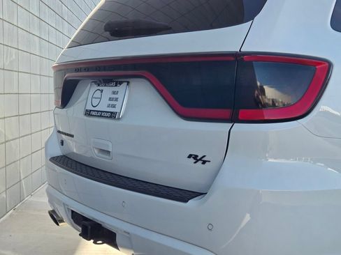Used 2021 Dodge Durango R/T w/ Technology Group AWD/4WD image 11