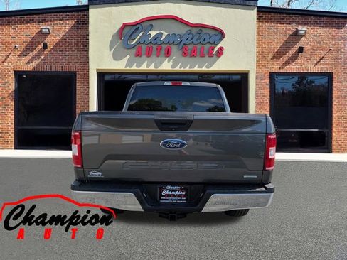 Used 2018 Ford F150 XLT image 8