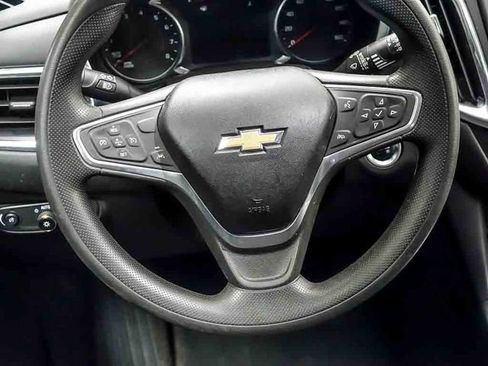 Used 2022 Chevrolet Equinox LT FWD image 14