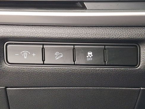 Used 2023 Kia Telluride LX image 25