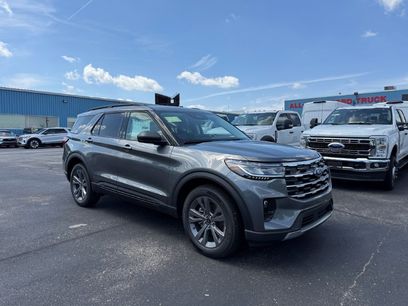 New 2026 Ford Explorer Active w/ Active Comfort Package