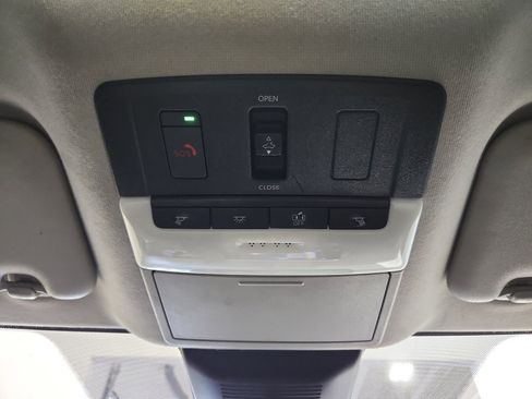 Used 2022 Nissan Sentra SR w/ SR Premium Package FWD image 27