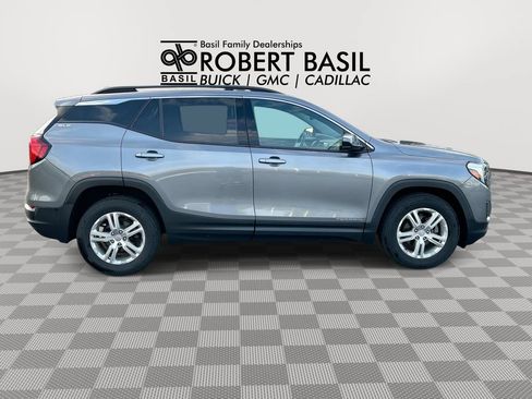 Used 2020 GMC Terrain SLE w/ Driver Convenience Package AWD/4WD image 9