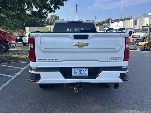 Used 2023 Chevrolet Silverado 2500 High Country w/ Safety Package II AWD/4WD image 3