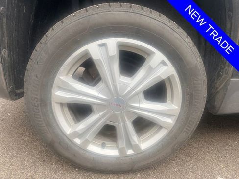 Used 2017 GMC Terrain SLE w/ Convenience Package image 8