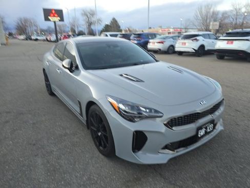 Used 2019 Kia Stinger GT2 image 1