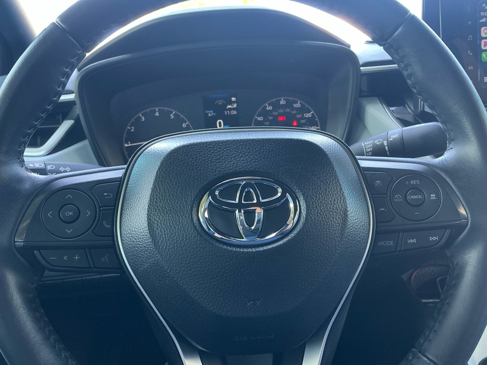 Certified 2025 Toyota Corolla SE FWD image 31