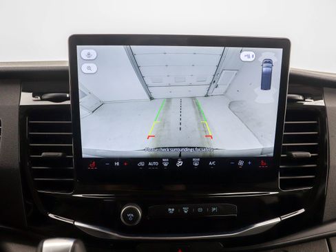 Used 2023 Ford Transit 350 XLT image 21