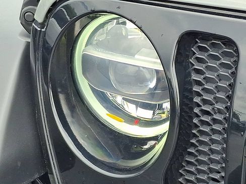 Used 2021 Jeep Wrangler Unlimited Sport AWD/4WD image 9