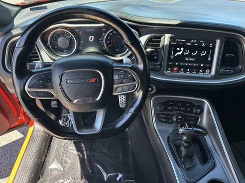 Used 2020 Dodge Challenger R/T Scat Pack RWD image 19